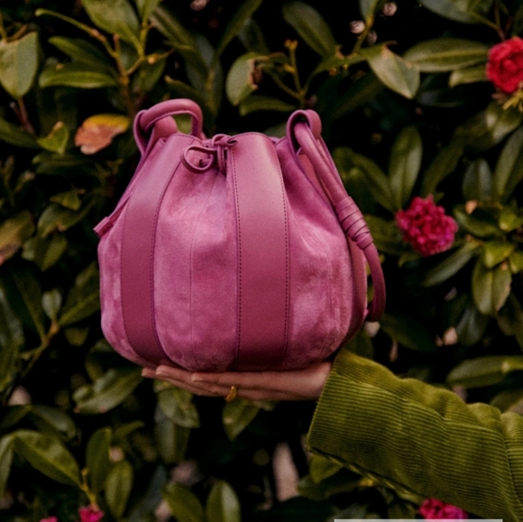 Sezane Lola Two-Tone Anemone Bucket Bag